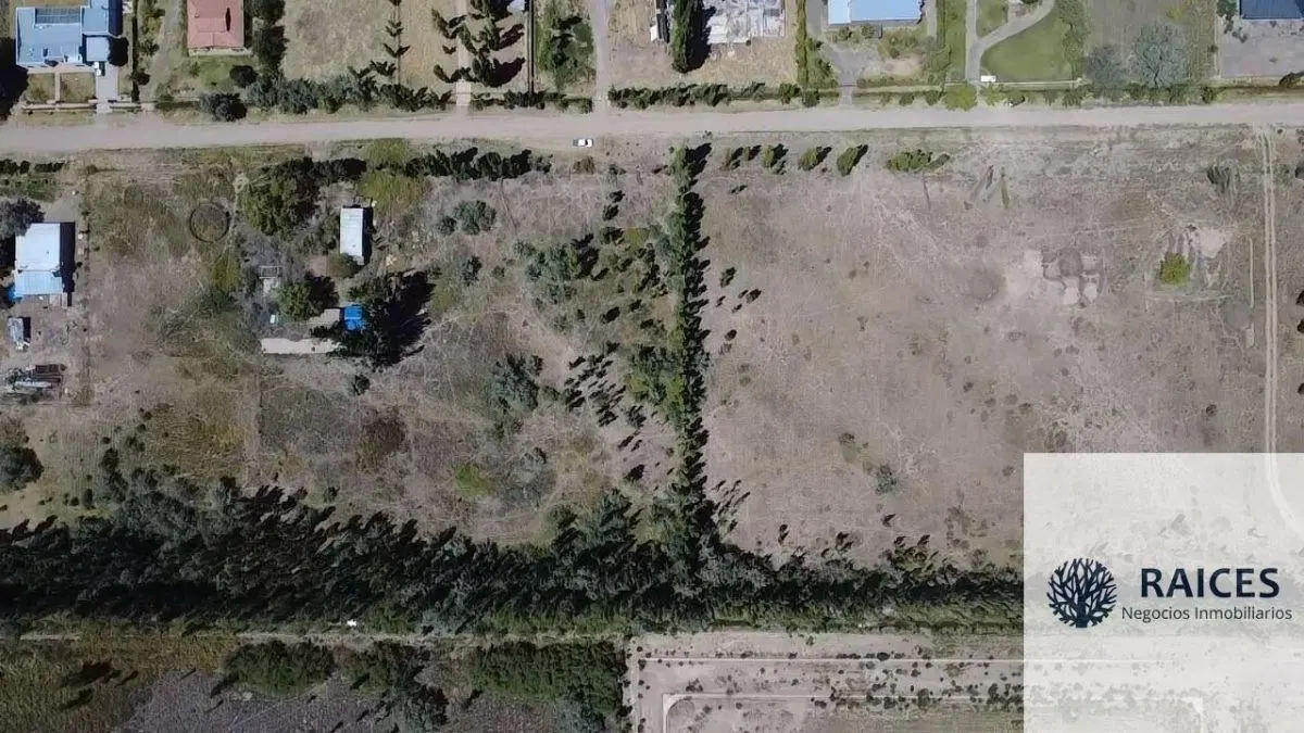 Terreno / Lote en venta de 11015.18m2 ubicado en Cipolletti 2