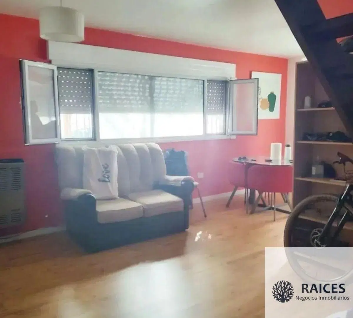 Departamento en venta c/ cochera en Área Centro Este 8