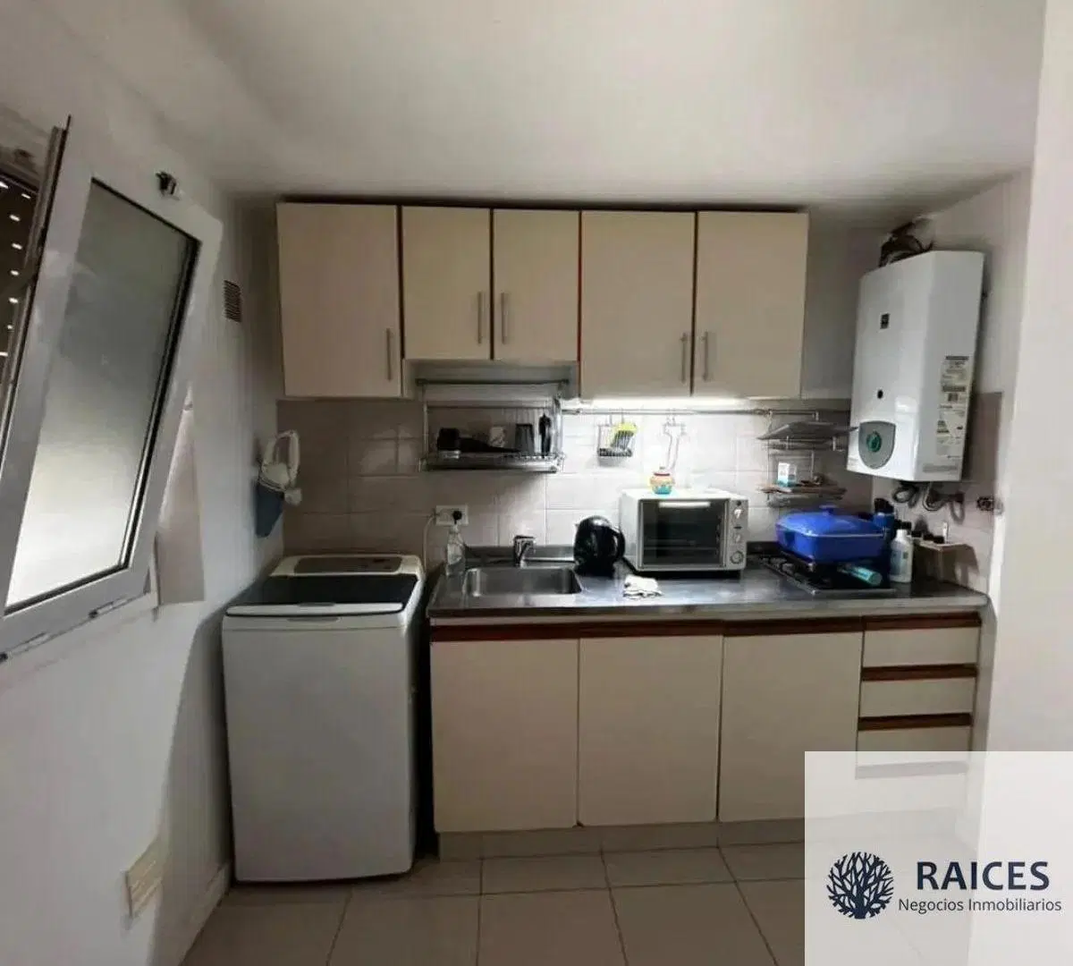 Departamento en venta c/ cochera en Área Centro Este 3