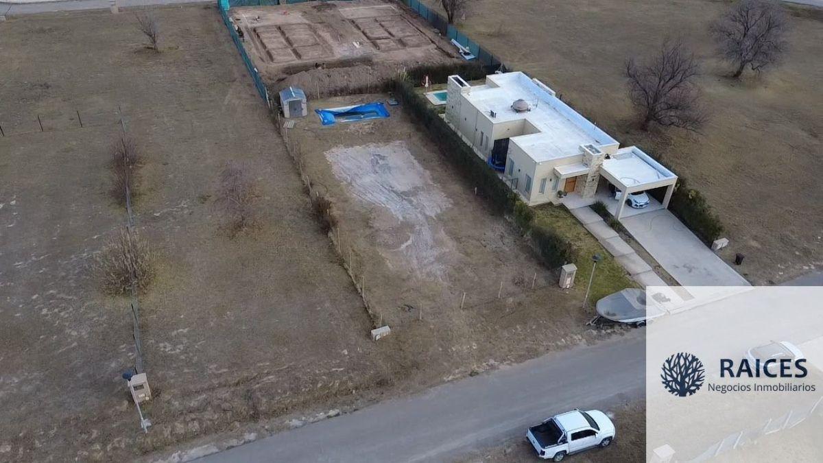Foto de Terreno / Lote en venta de 570m2 ubicado en Cinco Saltos, imagen 5