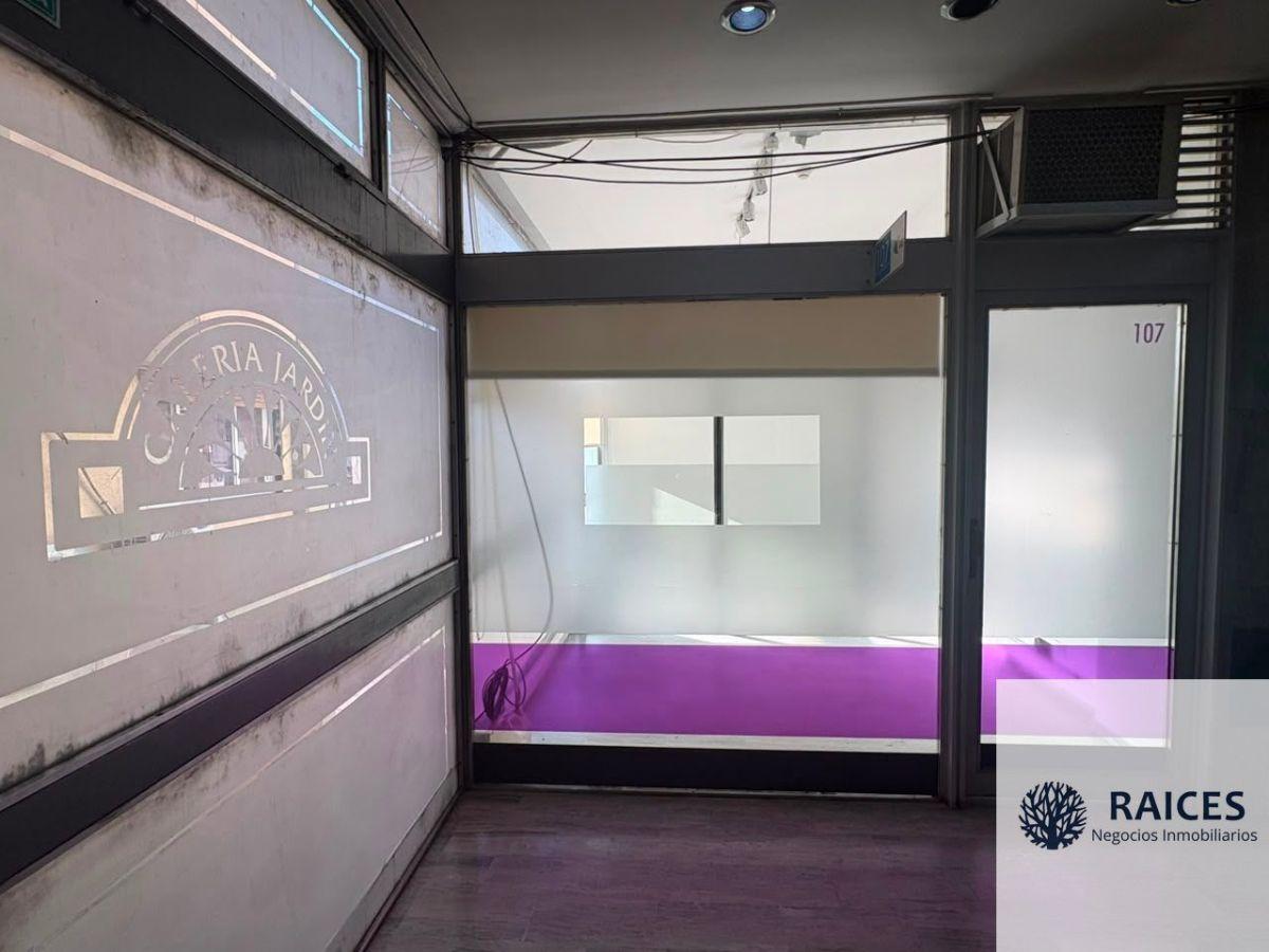 Foto de Oficina en venta ubicado en Área Centro Este, imagen 2