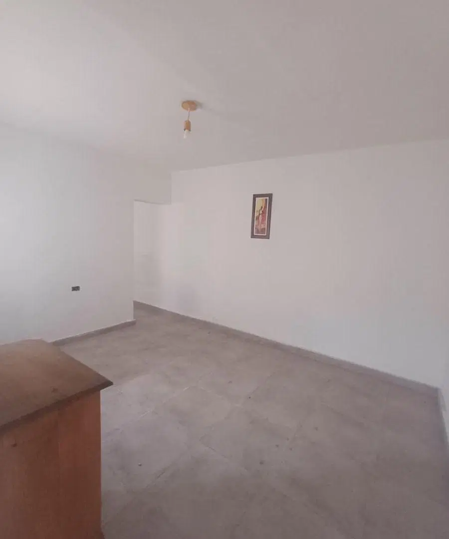 VENTA CASA (PH) TALLERES E 3 DOR 2 PATIOS CHICOS TERRAZA EXCELENTE ESTADO GGE X2 1