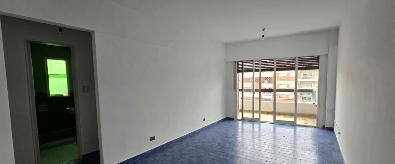 Foto de Tres ambientes luminoso con balcón — Núñez, imagen 1