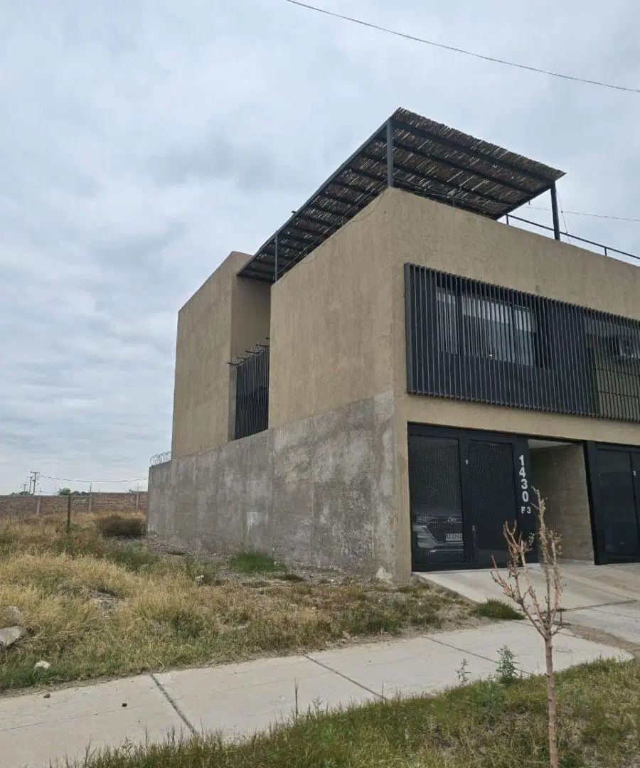 REM PROPIEDADES VENDE LOTE SOBRE CALLE SAN JOSE / CIUDAD / FRENTE A DALVIAN 2