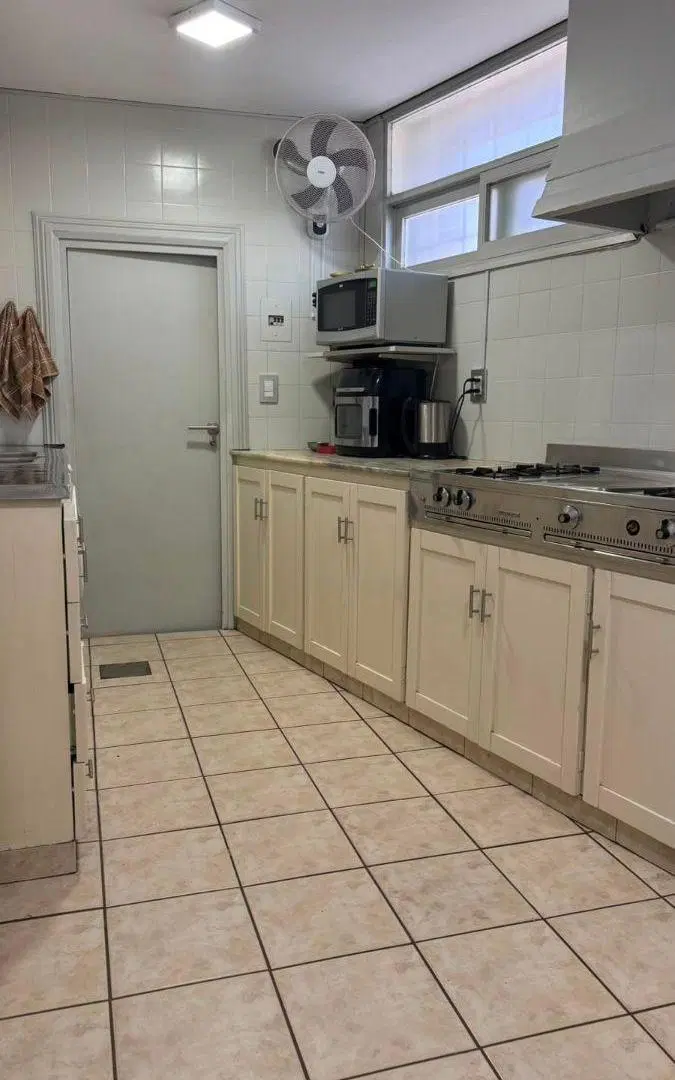 REM PROPIEDADES VENDE CASA EN SEXTA SECCION, CIUDAD, MENDOZA. 2
