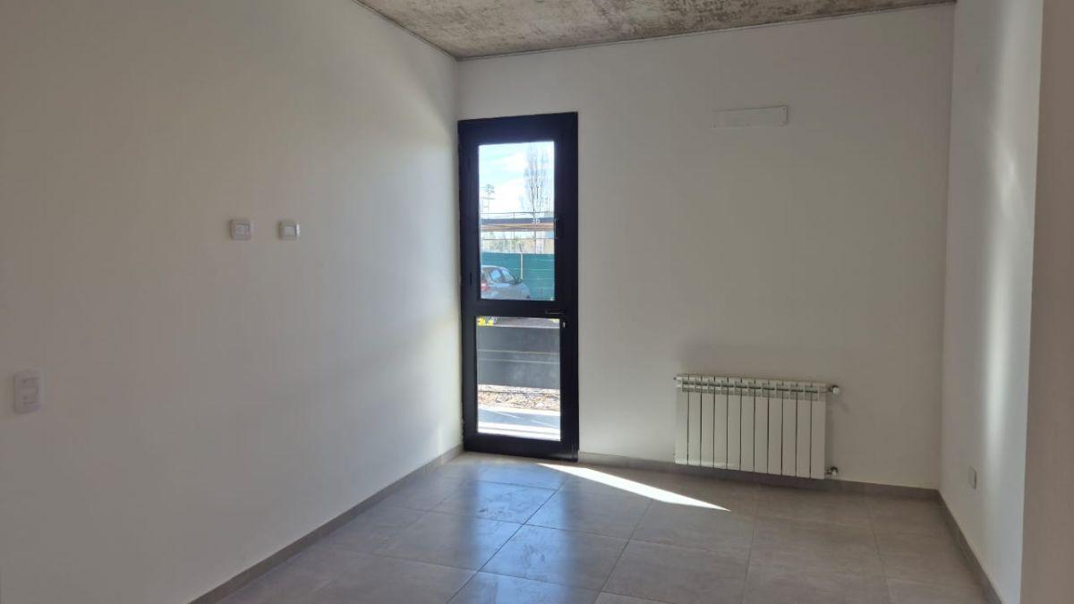 Foto de REM PROPIEDADES ALQUILA DEPARTAMENTO EN RINCONES DE BOEDO. MAIPU, imagen 4