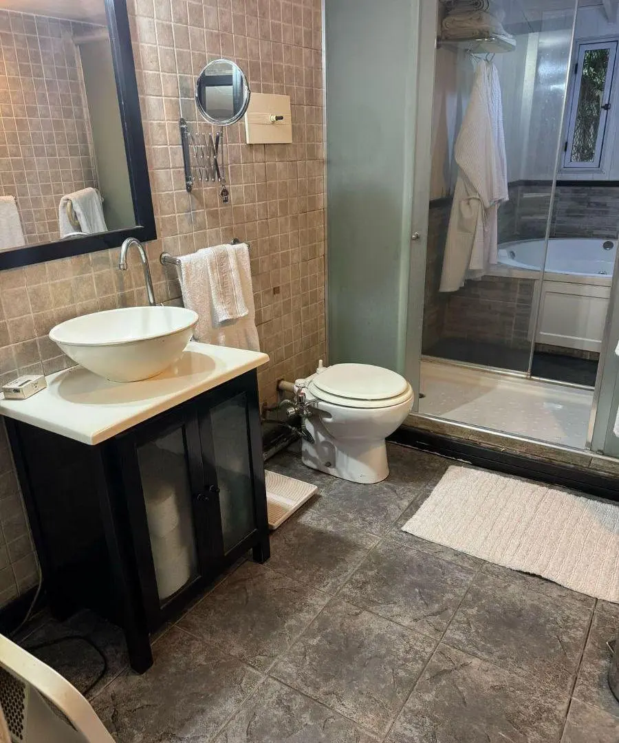 CASA EN VENTA - ZONA TORTUGUITAS 5