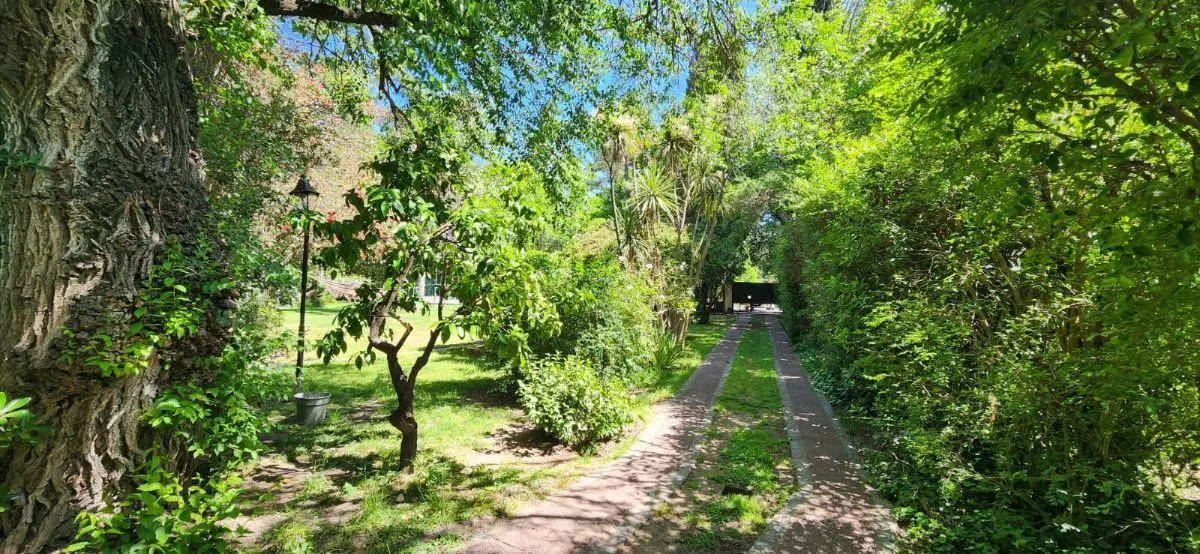 CASA QUINTA CON PISCINA EN VENTA - ZONA TORTUGUITAS 3