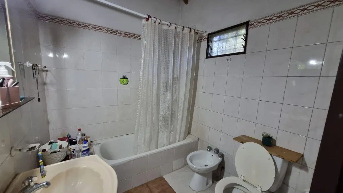 EXCELENTE CHALET MUY BIEN CUIDADA 5
