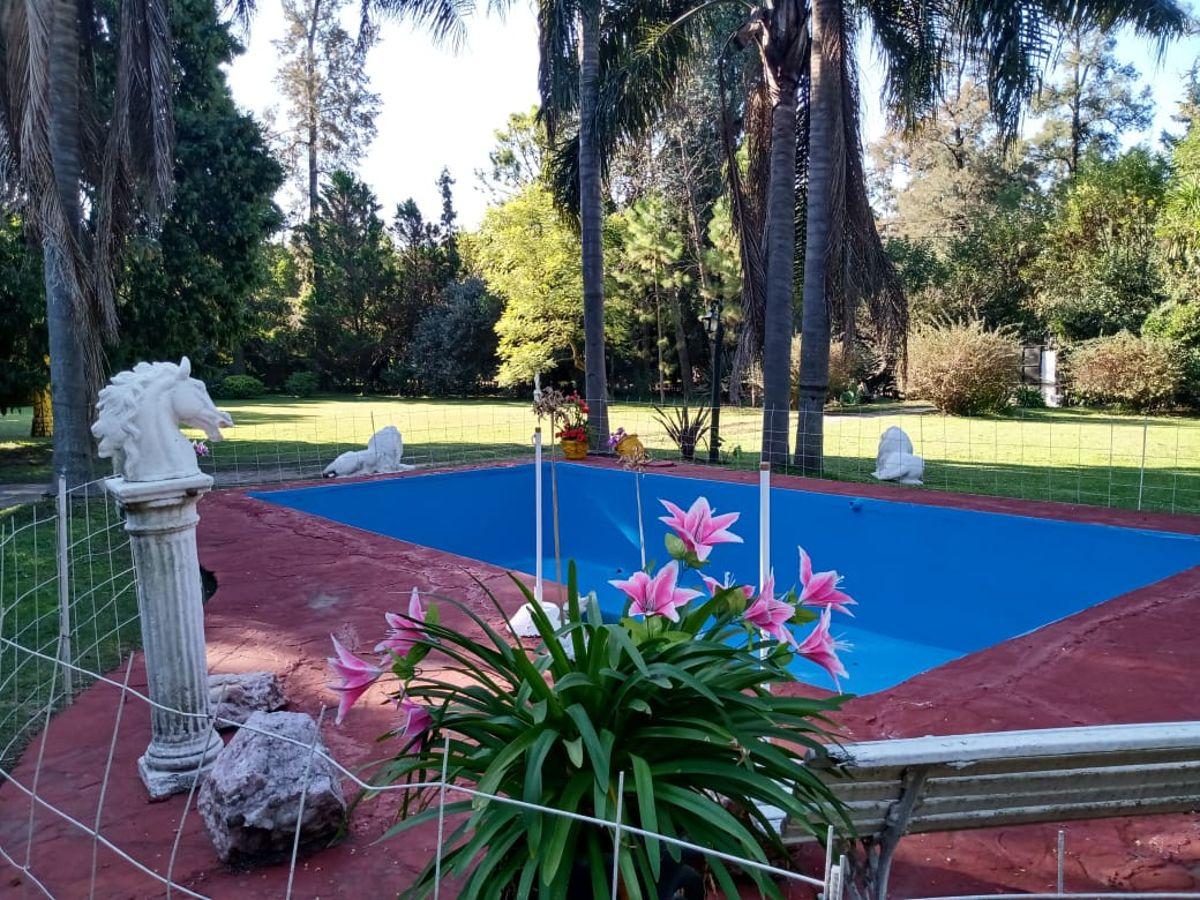 Foto de EXCELENTE CASA CALIFORNIANA - CON CASA PARA HUESPEDES - TERRENO, imagen 2