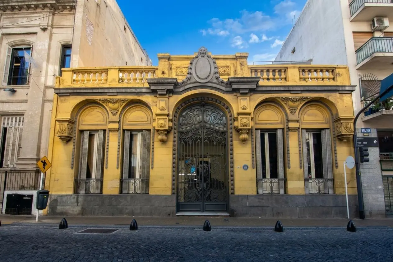 PH de Estilo en el Corazón de San Telmo – Luminosidad y Carácter 1