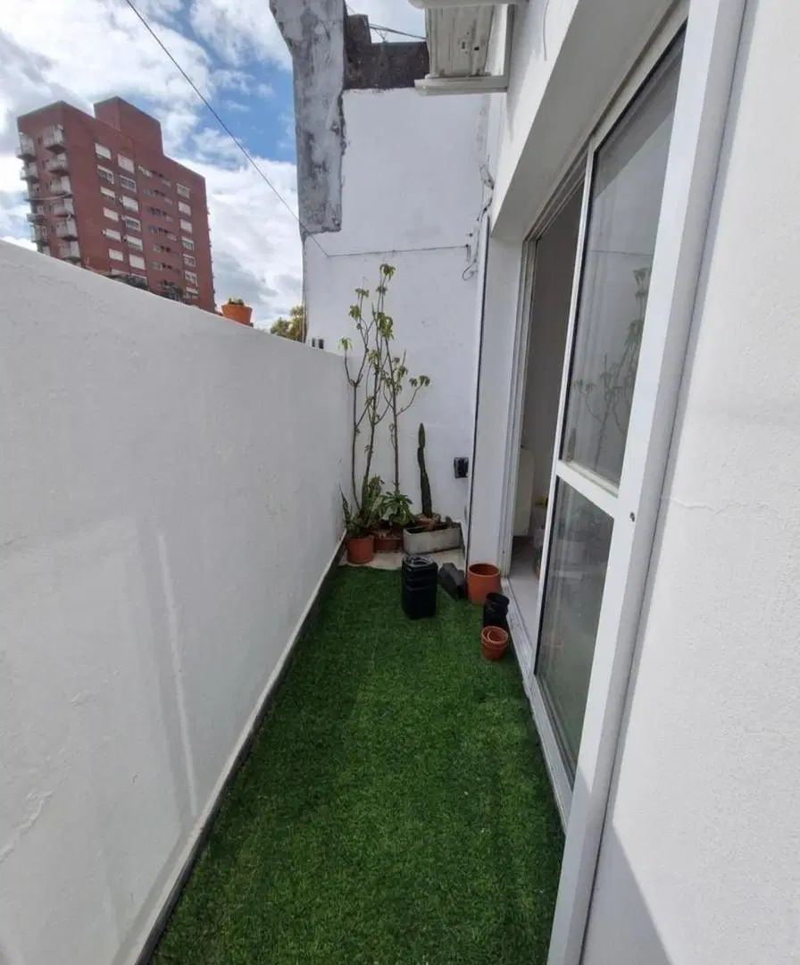 Monoambiente frente - Muy Luminoso 3