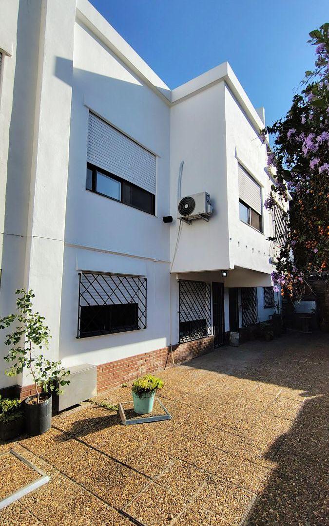 Dúplex Moderno con Terraza Propia en Complejo de Solo 4 Unidades