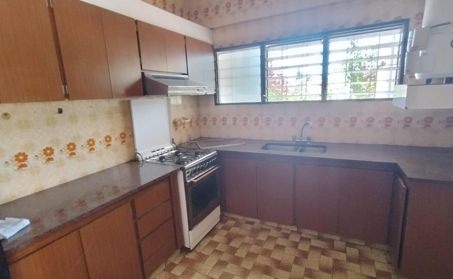Foto de Casa en Esc.-Centro, imagen 4