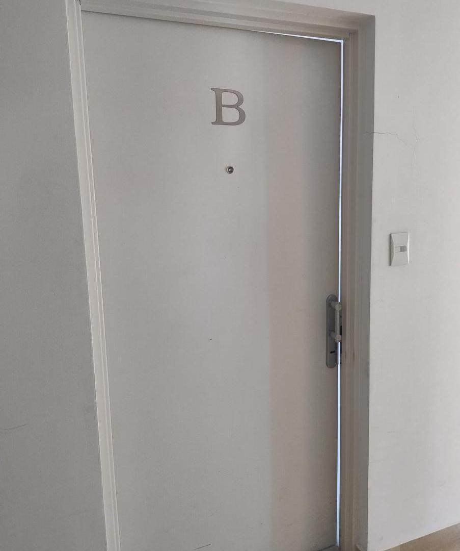 Foto de TRES DPTOS.DOS AMBIENTES EN ALQUILER, imagen 3