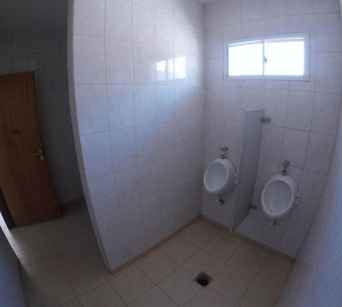 Vendo Base, con Galpón y Oficinas en Rincón de Los Sauces. 4