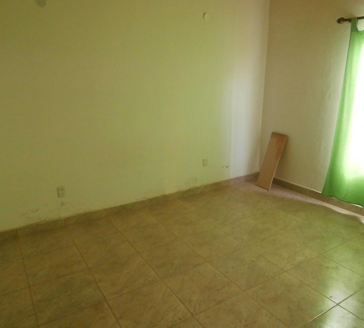 Vendo Casa de 3 Dorm. en Rincón de Los Sauces. 2