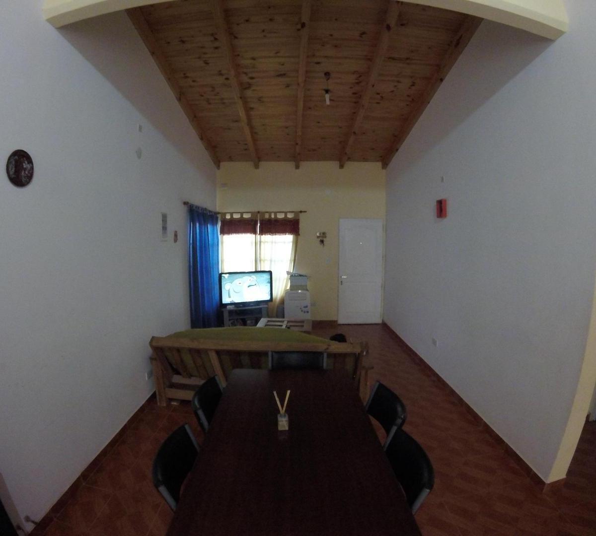 Vendo Casa en Barrio Rene Favaloro 3
