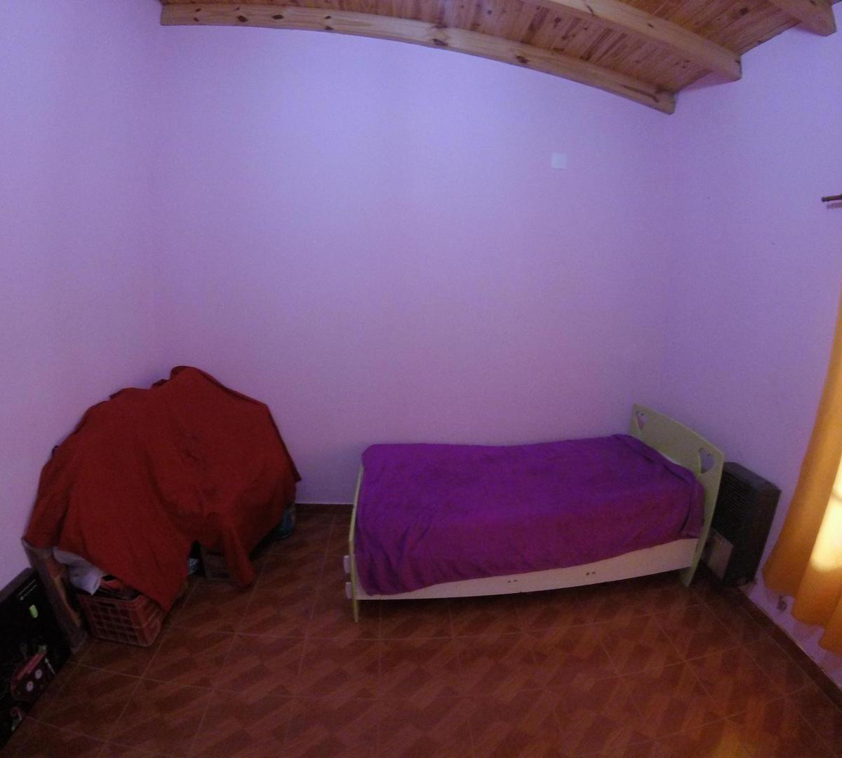 Vendo Casa en Barrio Rene Favaloro 2
