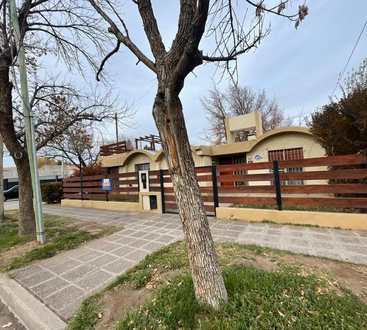 Casa en Venta en Cipolletti 4