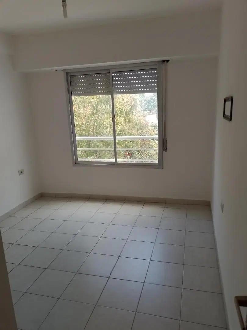 Alquilo departamento de 1 dormitorio. 4