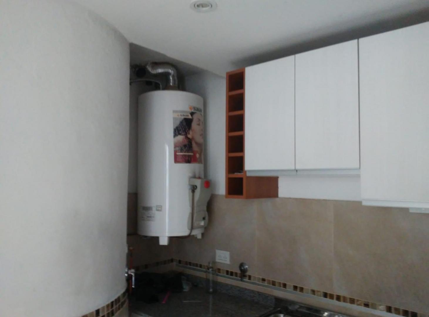 Foto de PH en Colegiales uso profesional 6 amb., imagen 4