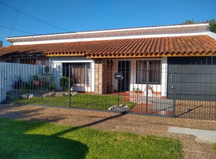 Casa en Venta en Ituzaingo - 4 ambientes