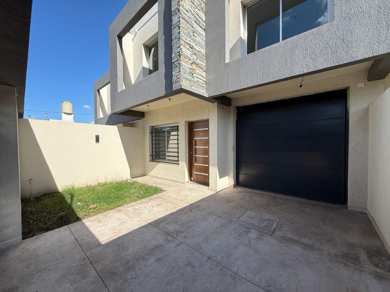 Casa a estrenar 4 ambientes en Complejo