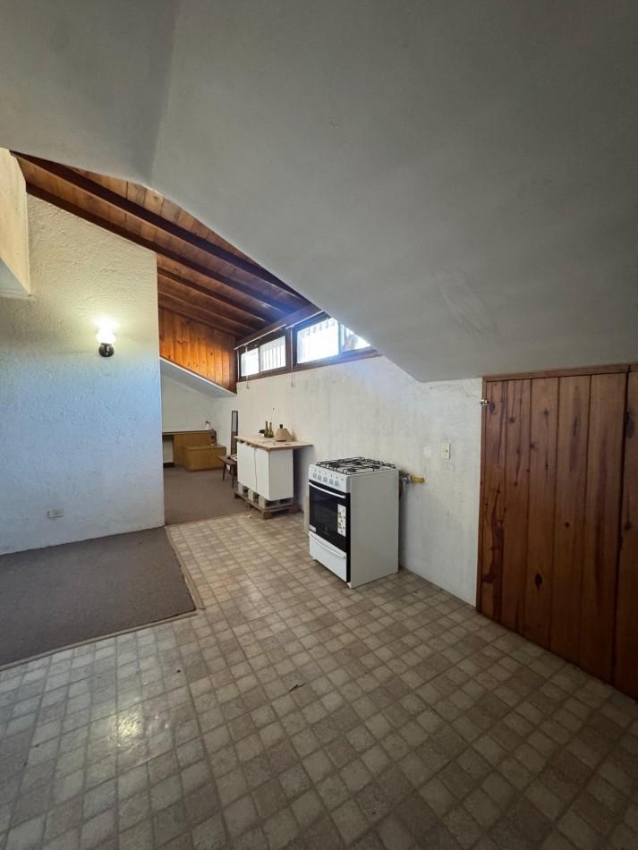 Foto de Casa en Planta Alta con Fondo en Alquiler, imagen 4
