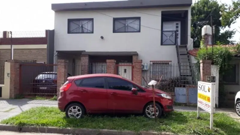 Ituzaingo Norte  2 viviendas en 1 lote  Lote 10 x 30 5