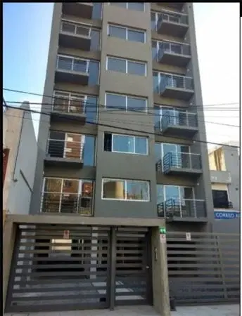 DEPARTAMENTO MONOAMBIENTE Sarmiento 1037 Oportunidad !! 2