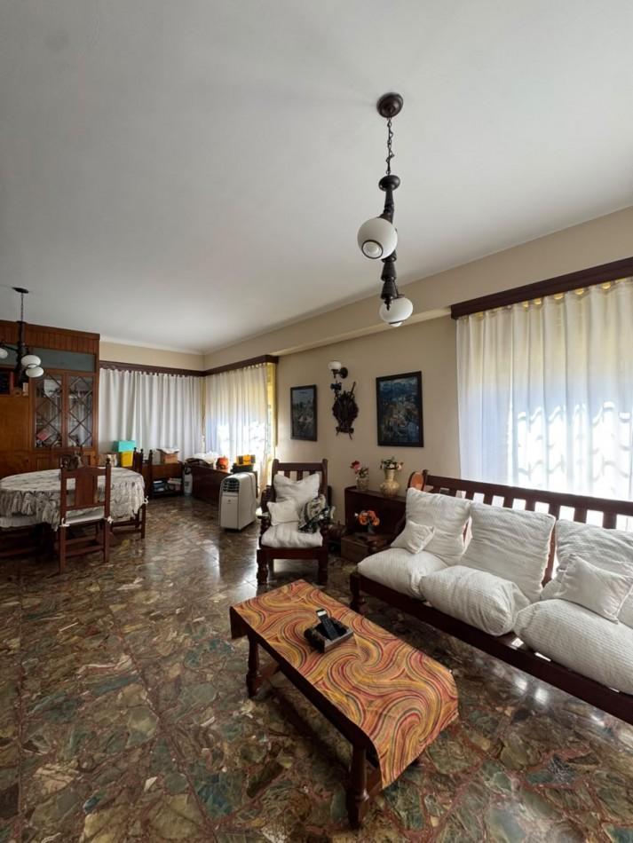 Foto de Chalet 5 ambientes - Excelente ubicacion !, imagen 4