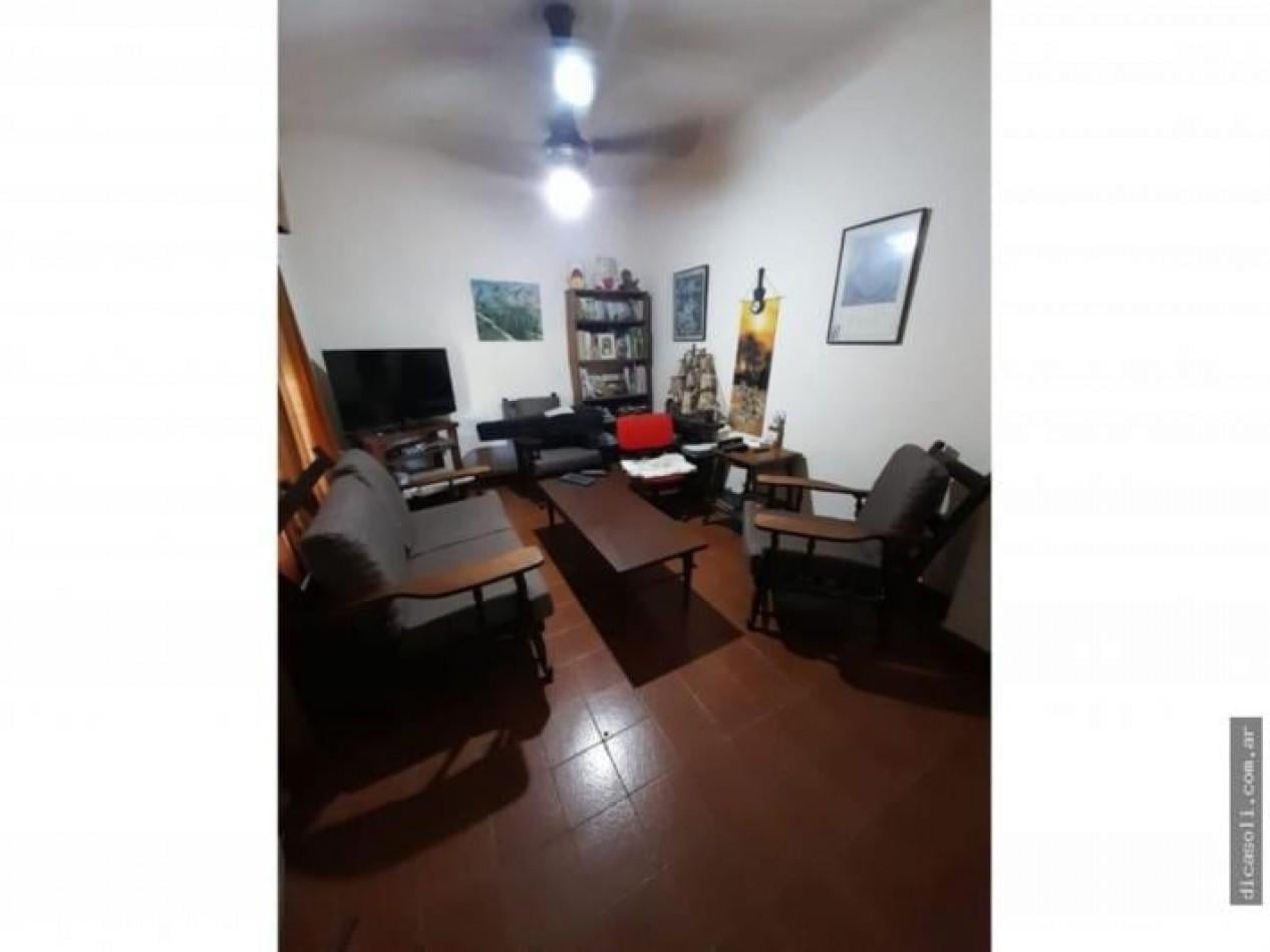 Casa 3 ambientes - amplio lote