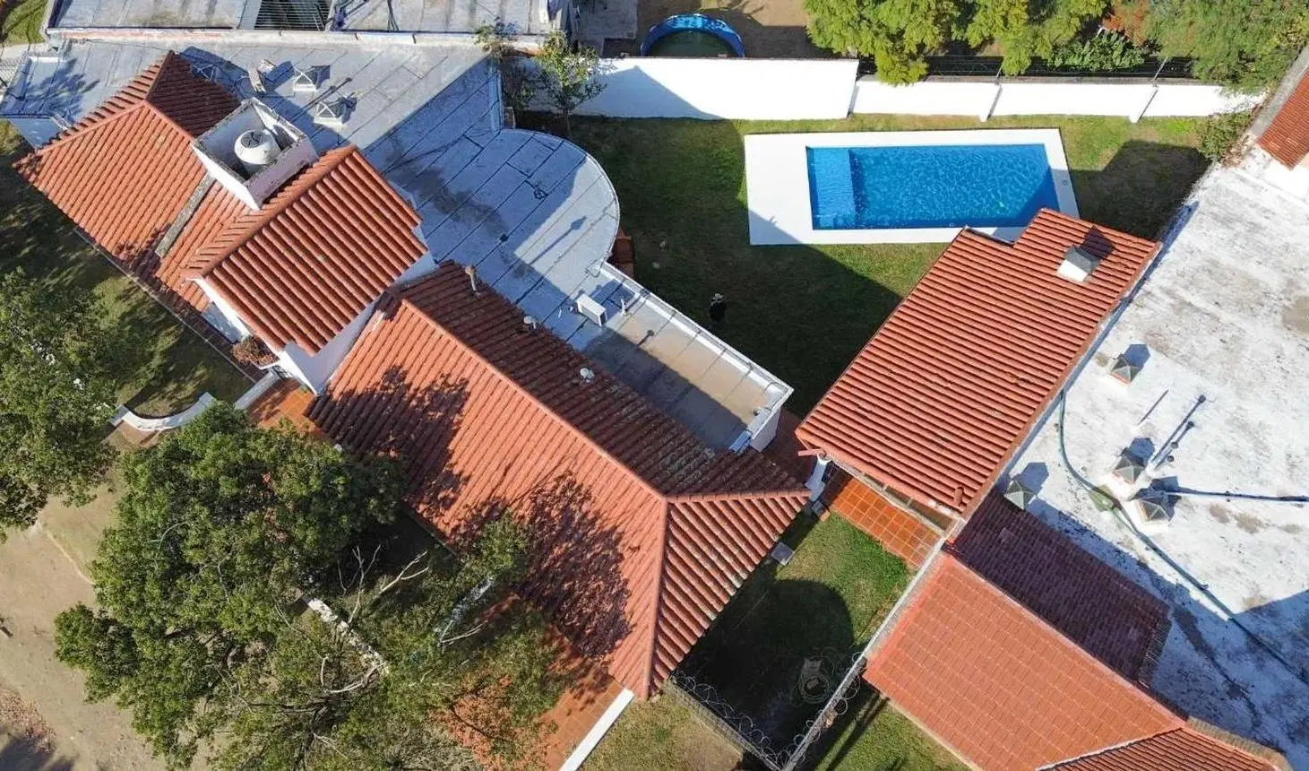Exclusiva Casa de 5 Dormitorios en Zona Colegio La Salle – Apta Crédito 2