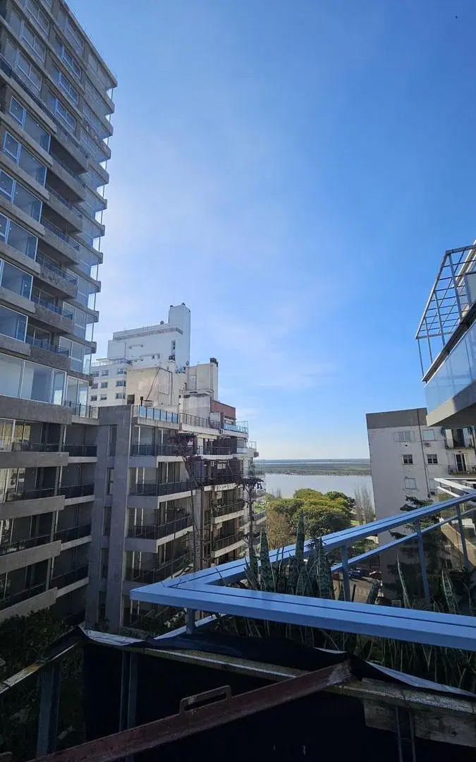 Piso Exclusivo de 3 Dormitorios Con Patio Parillero Y Cochera 3