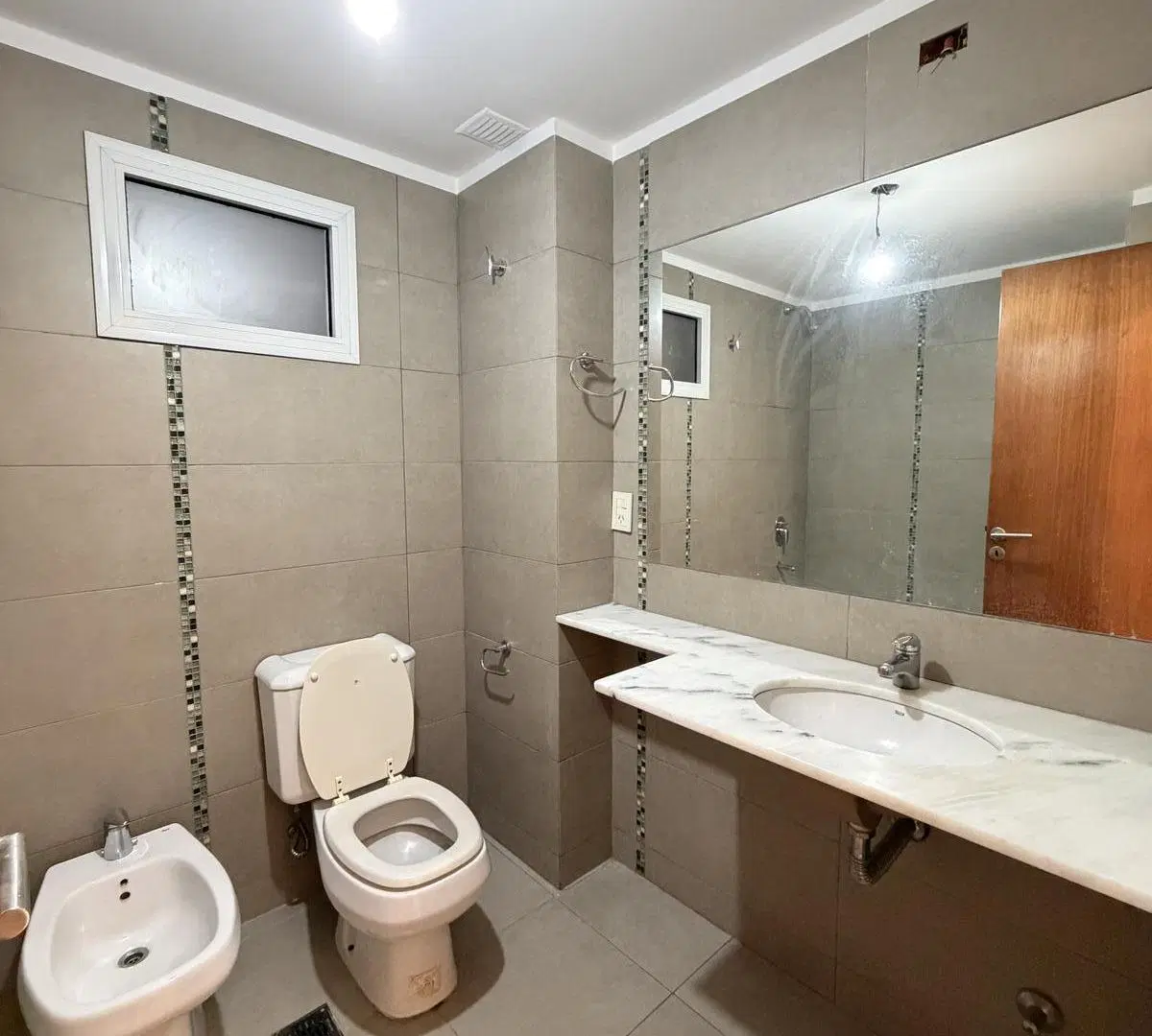 Semipiso de 1 Dormitorio En Echesortu Al Frente 2