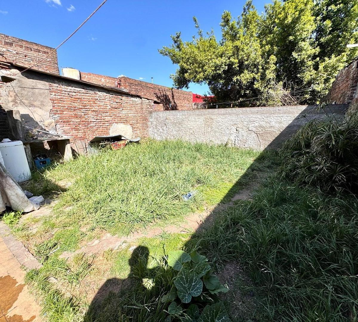 Casa en Venta en Lomas de Zamora, G. B. a. Zona Sur, Argentina 2