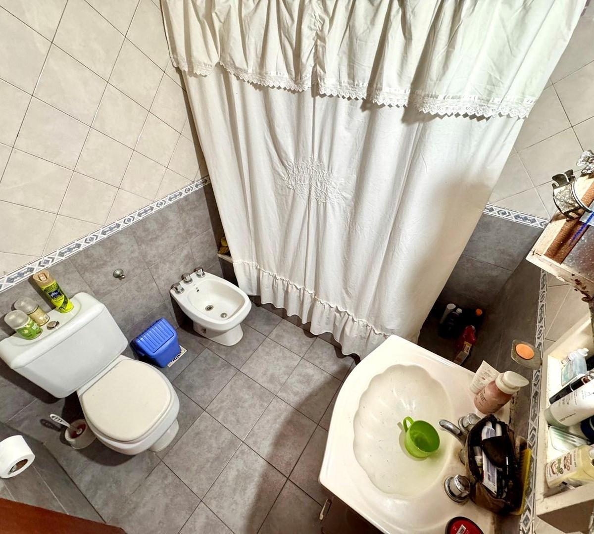 Foto de Departamento PH en Venta en Lomas de Zamora, G.B.A. Zona Sur, Argentina, imagen 4