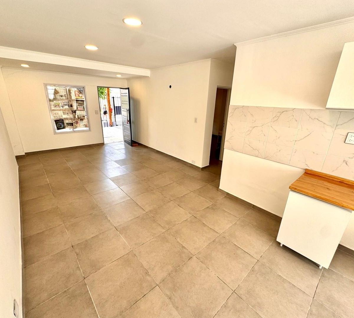 Departamento PH en Venta en Lomas de Zamora, G. B. a. Zona Sur, Argentina 4