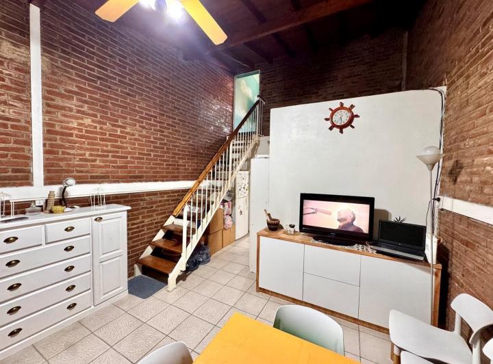 Foto de Departamento PH en Venta en Lomas de Zamora, G.B.A. Zona Sur, Argentina, imagen 2
