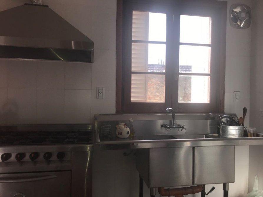 Foto de Casa en Venta ubicado en Lomas de Zamora, G.B.A. Zona Sur, imagen 2