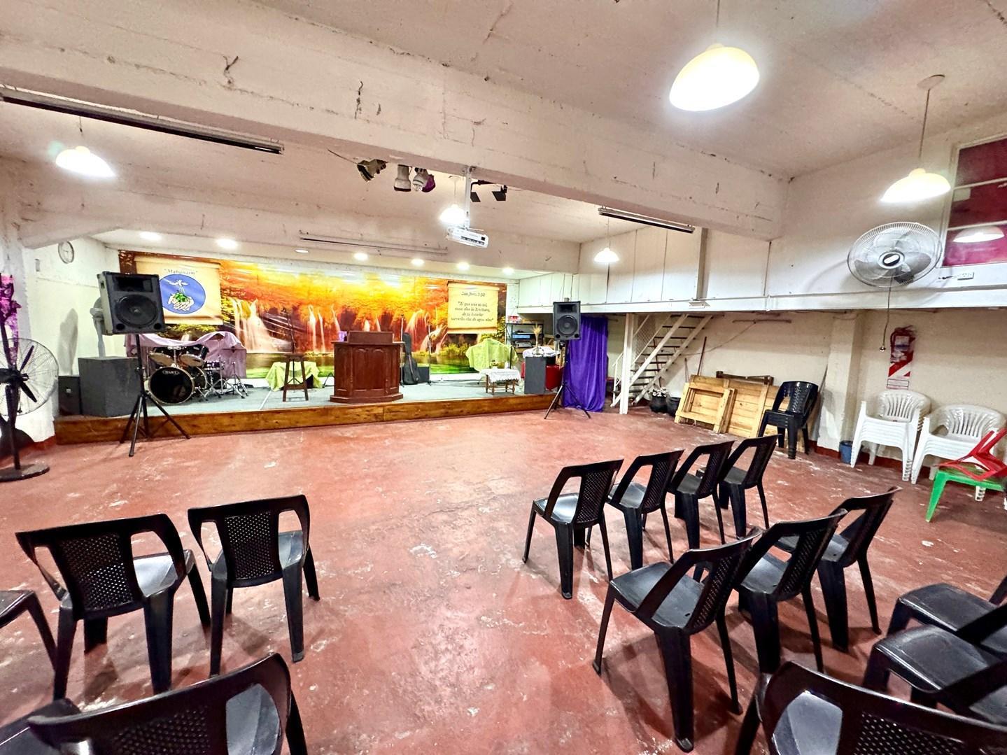 Foto de Depósito Galpón en Venta en Banfield, Lomas de Zamora, G.B.A. Zona Sur, imagen 4