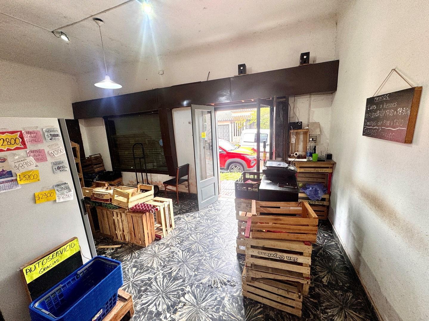 Foto de Depósito Galpón en Venta en Lomas de Zamora, G.B.A. Zona Sur, Argentina, imagen 4