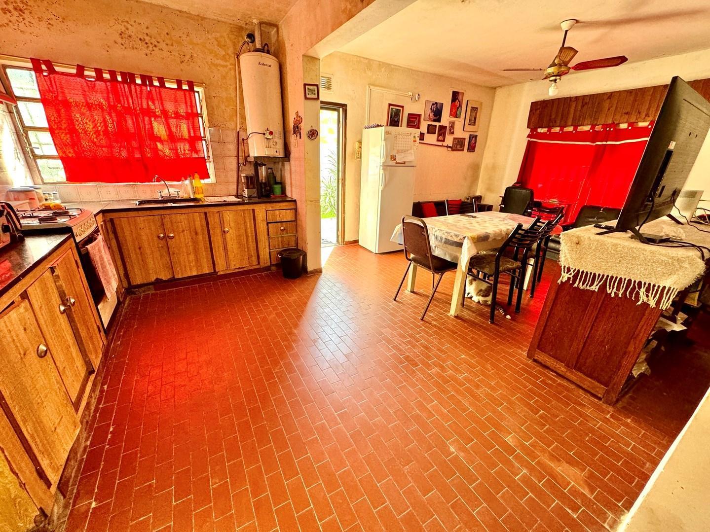 Foto de Departamento PH en Venta en Lomas de Zamora, G.B.A. Zona Sur, Argentina, imagen 2