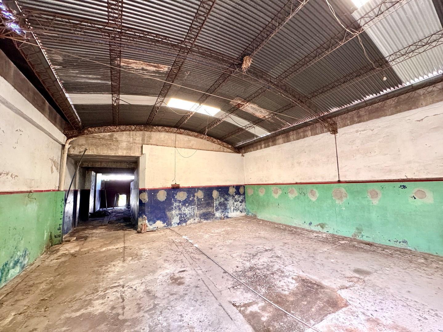 Foto de Depósito Galpón en Venta en Lomas de Zamora, G.B.A. Zona Sur, Argentina, imagen 3