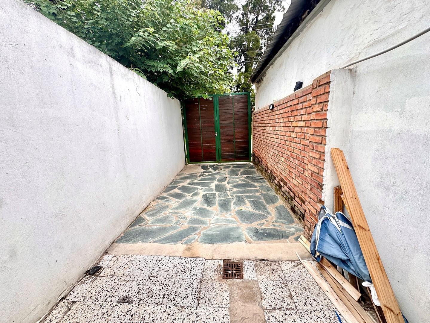 Foto de Departamento PH en Venta en Lomas de Zamora, G.B.A. Zona Sur, Argentina, imagen 5