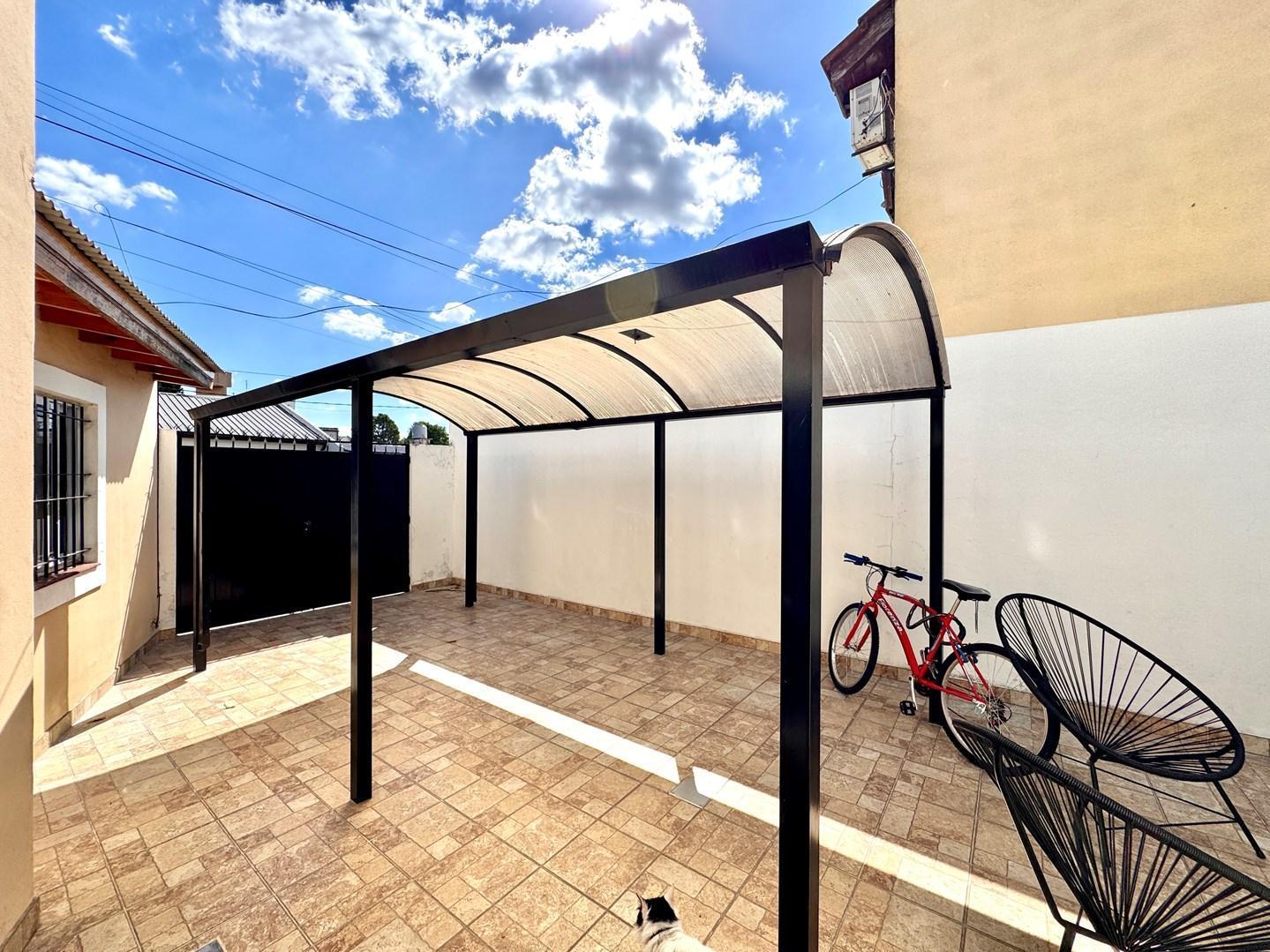 Foto de Departamento Dúplex en Venta en Lomas de Zamora, G.B.A. Zona Sur, imagen 3