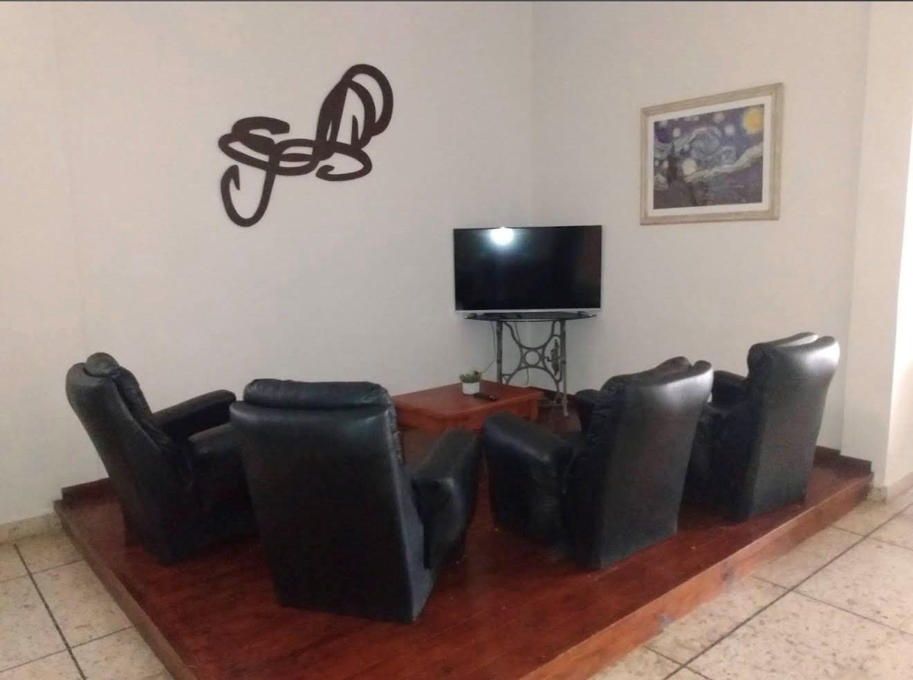 Foto de Turístico Hotel en Venta en Villa Gesell, Costa Atlántica, Buenos Aires, imagen 2
