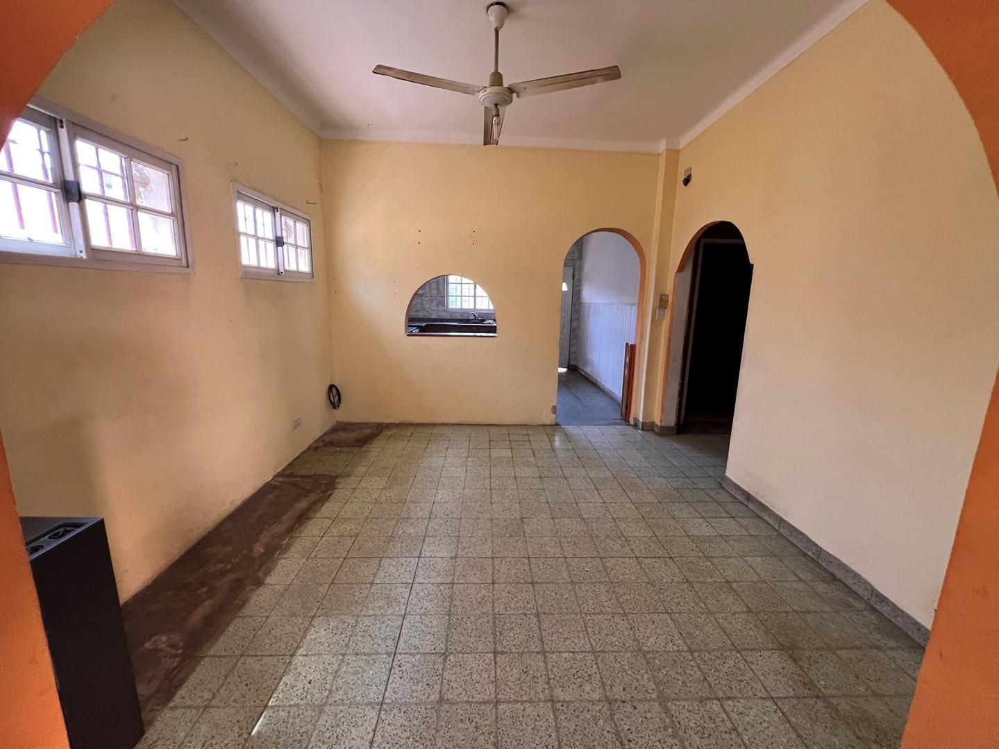Foto de Departamento PH en Venta en Lomas de Zamora, G.B.A. Zona Sur, Argentina, imagen 3