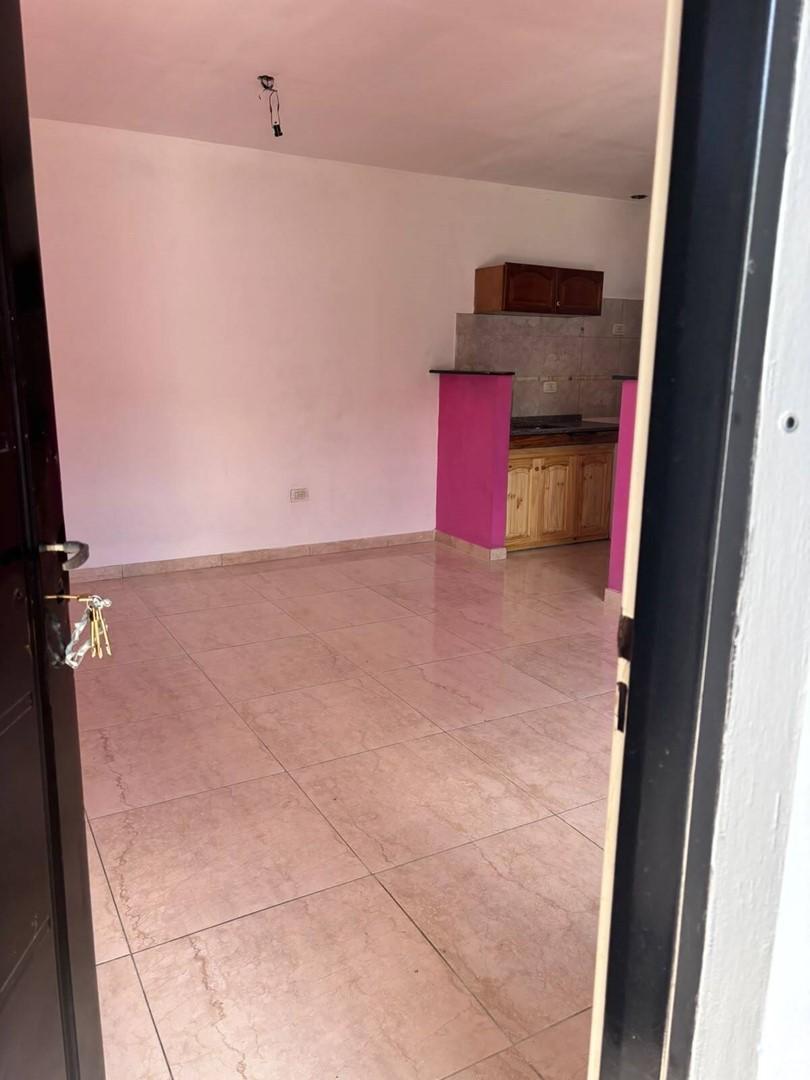 Foto de Departamento PH en Alquiler en Lomas de Zamora, G.B.A. Zona Sur, imagen 3